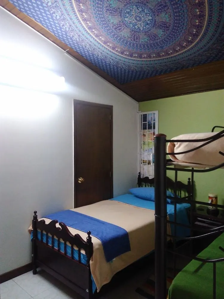 ** ゲストハウス Como En Casa! Restaurante Y Hostal ボゴタ コロンビア