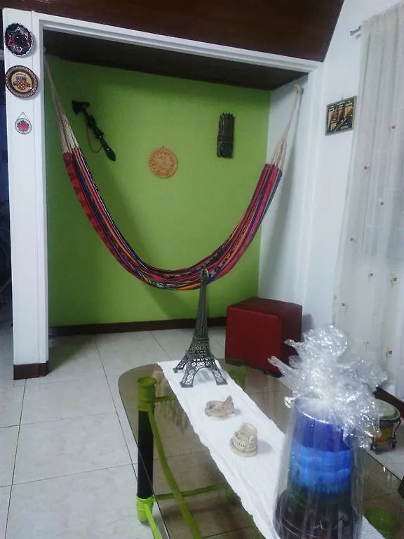 Como En Casa! Restaurante Y Hostal Μπογκοτά Πανσιόν
