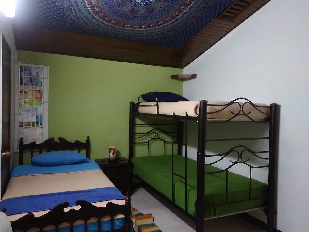 Como En Casa! Restaurante Y Hostal Μπογκοτά Πανσιόν
